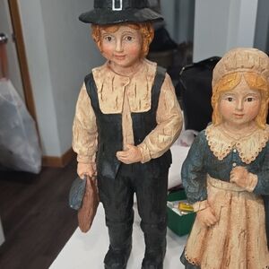 Pilgrim Figurine  with Black and Cream Outfits